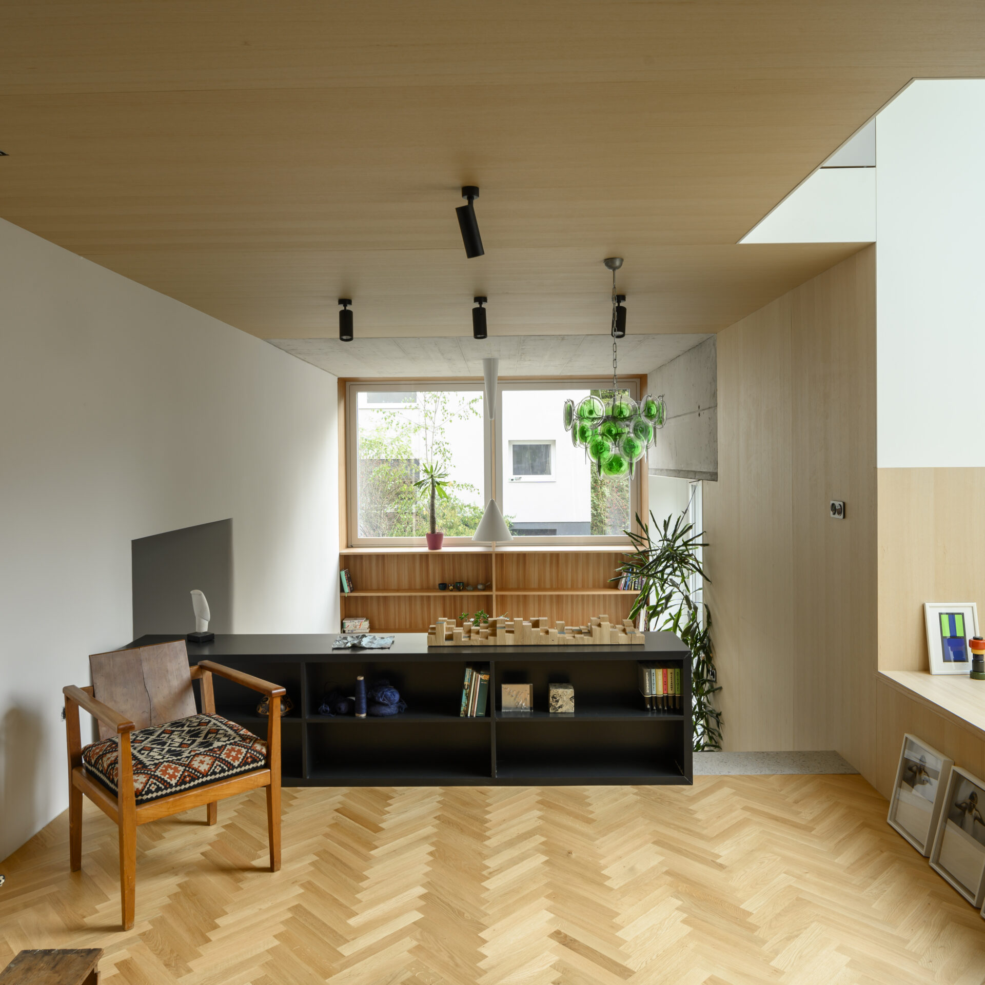Prenova dveh vrstnih hiš stanovanjske zadruge »Progres – Mirje« v Ljubljani, 2023, arhitektura: Dans arhitekti, foto: Miran Kambič